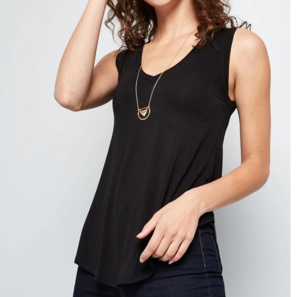 Modcloth endless possibilities tank top in black!